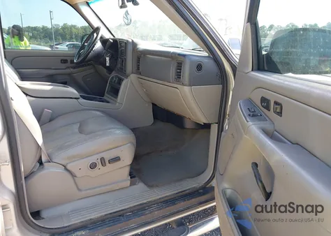 2005 Chevrolet Avalanche Z66 из США, поврежденный, VIN 3GNEC12Z15G106997